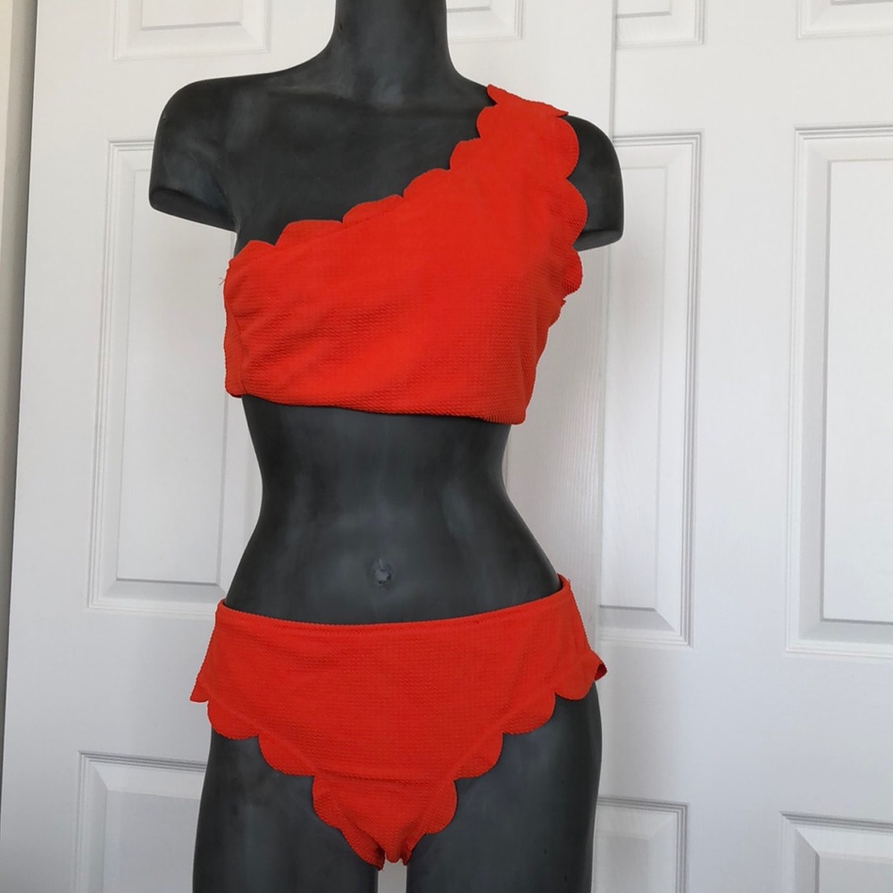 Bathing suit